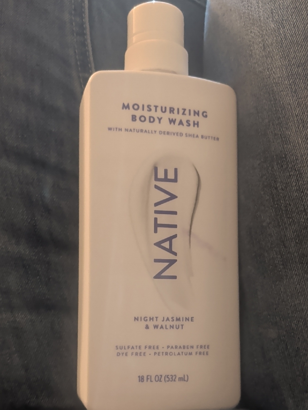 Native Moisturizing Body Wash - Night Jasmine & Walnut (White, Purple) 18oz